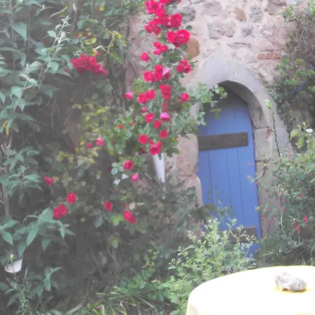 Gite Ecolo Avene, Proche Nature Et Lerab Ling Il Faut Lire Les Restrictions Plus Bas Sous La Rubrique Votre Hote Avec Photo